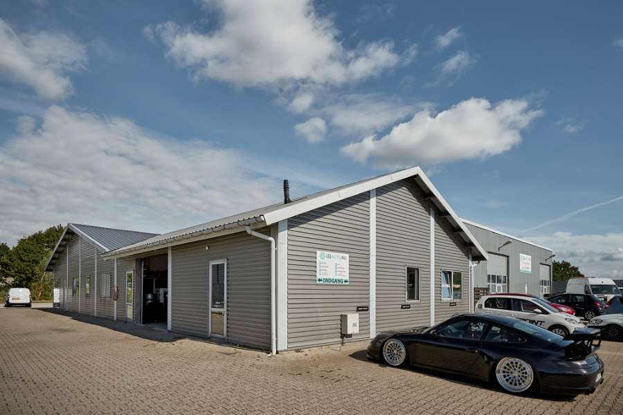 Make your “hat” the way you want it with specially designed Top Hat profiles, Bødkervej 14, Holbæk